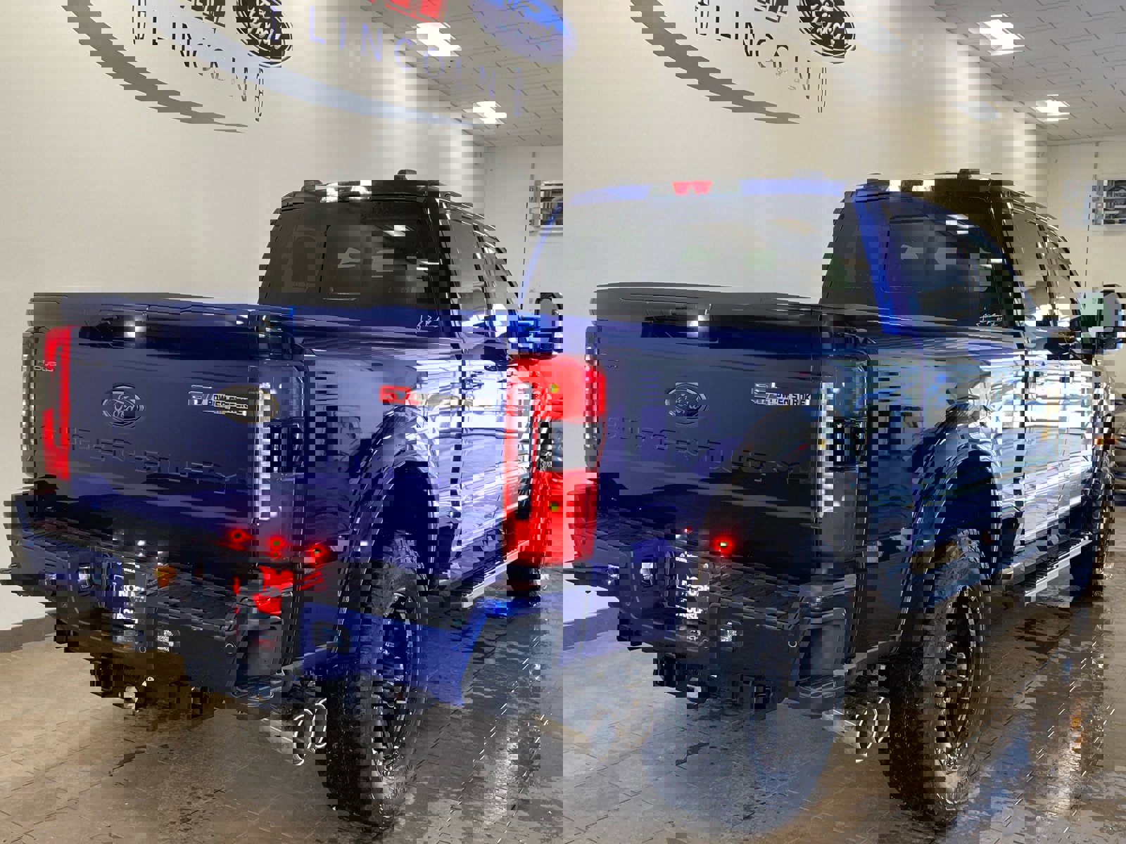 New 2026 Ford F250 Lariat w/ Black Appearance Package image 10