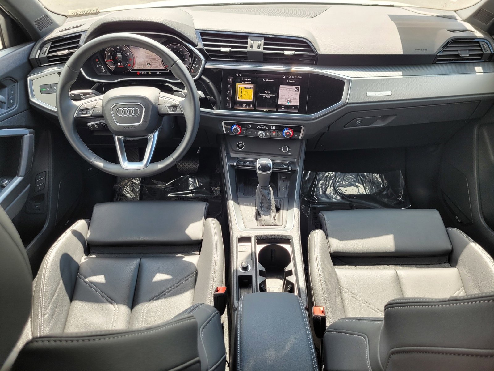 Used 2024 Audi Q3 2.0T Premium Plus w/ Premium Plus Package image 16