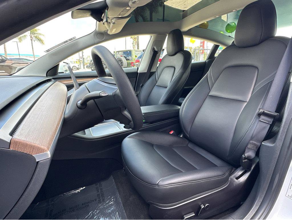 Used 2023 Tesla Model 3 Standard Range RWD image 8