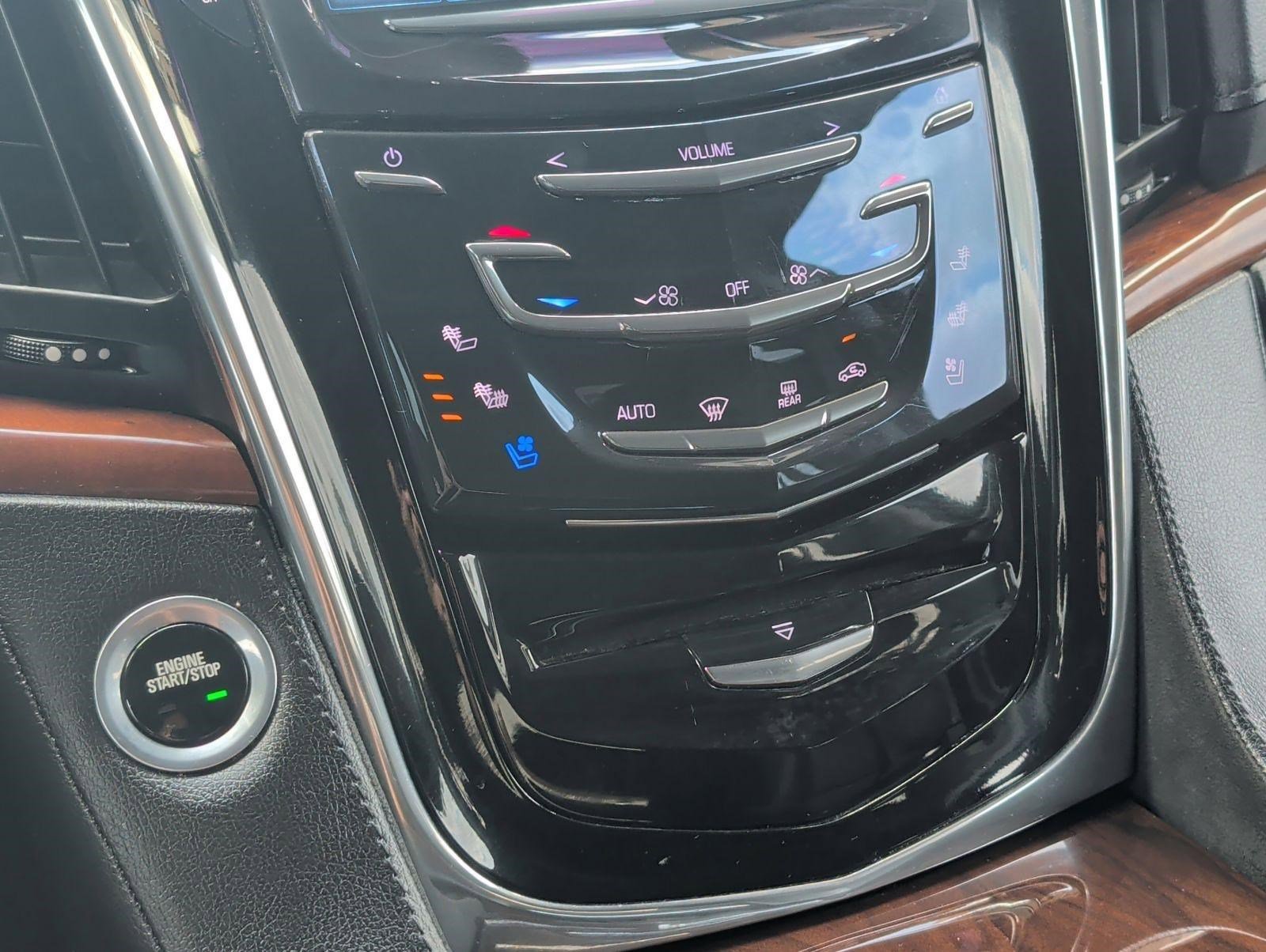 Used 2017 Cadillac Escalade Premium Luxury RWD image 20