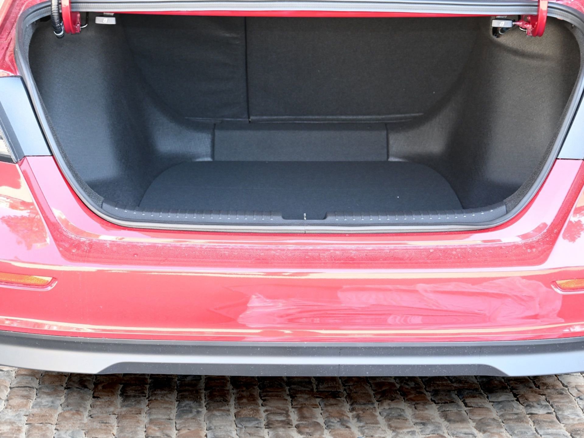 New 2026 Honda Accord SE image 9