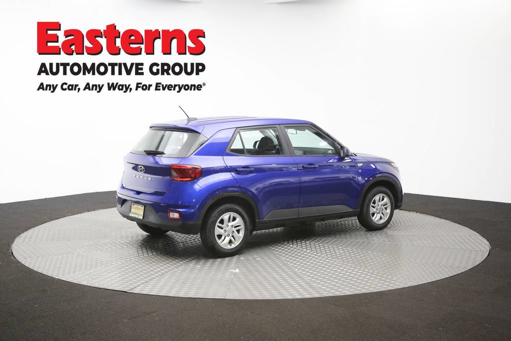 Used 2023 Hyundai Venue SE FWD image 43