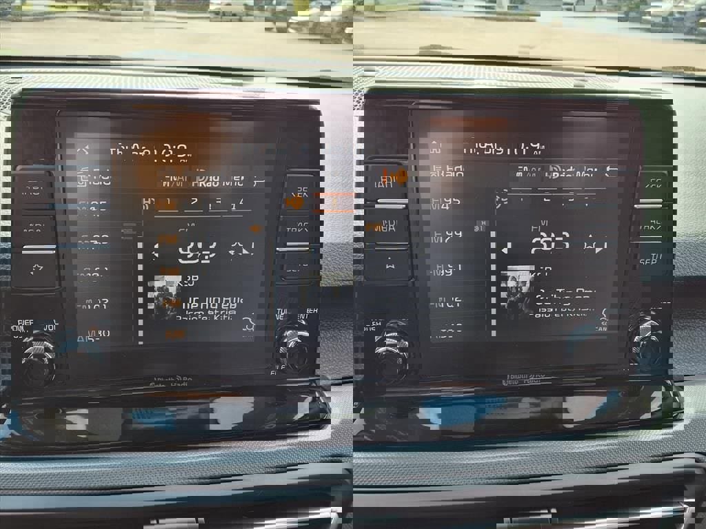 Certified 2022 Kia Seltos LX image 28