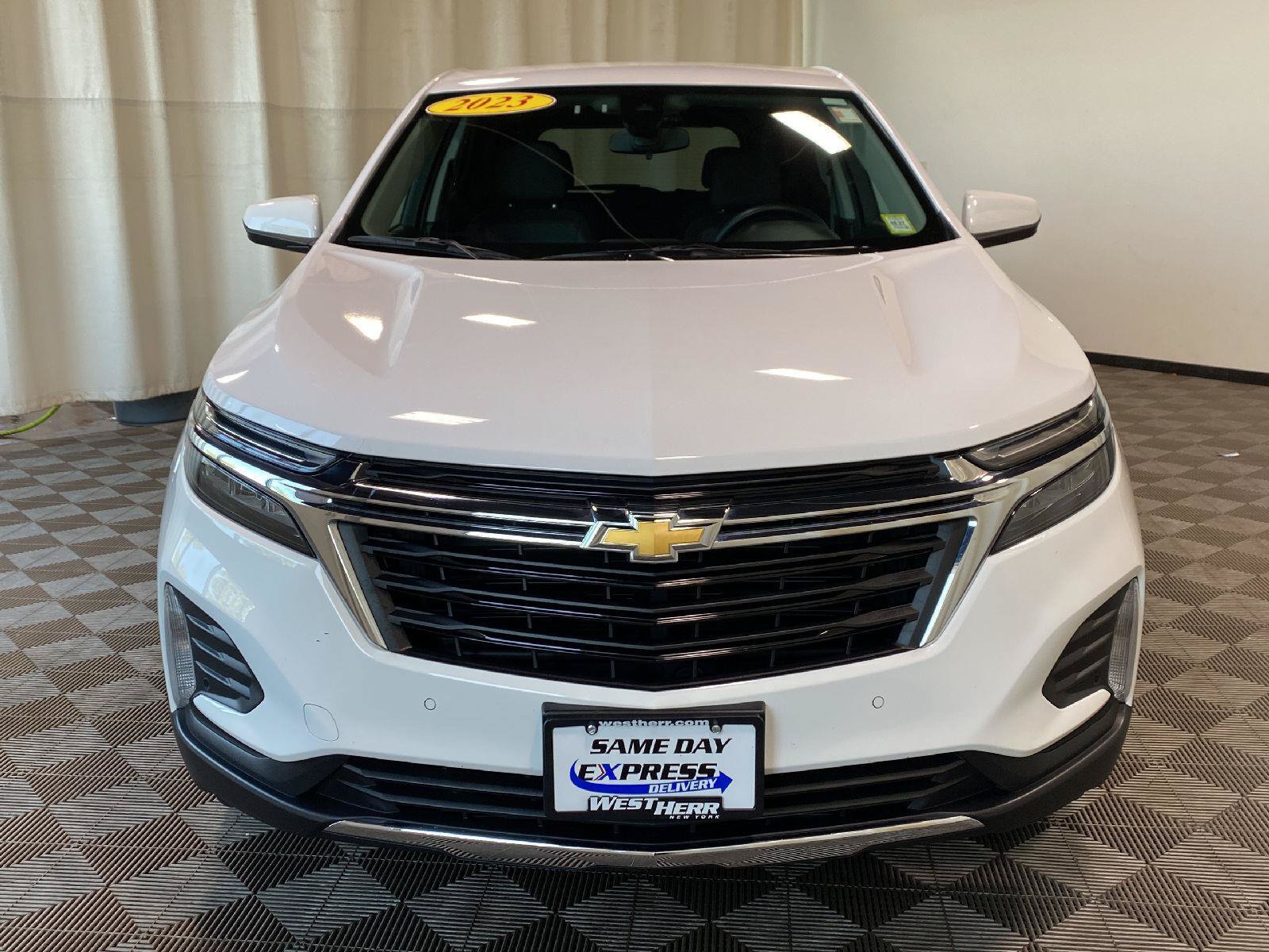 Used 2023 Chevrolet Equinox LT AWD/4WD image 8