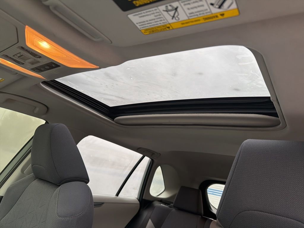 Used 2019 Toyota RAV4 XLE image 11