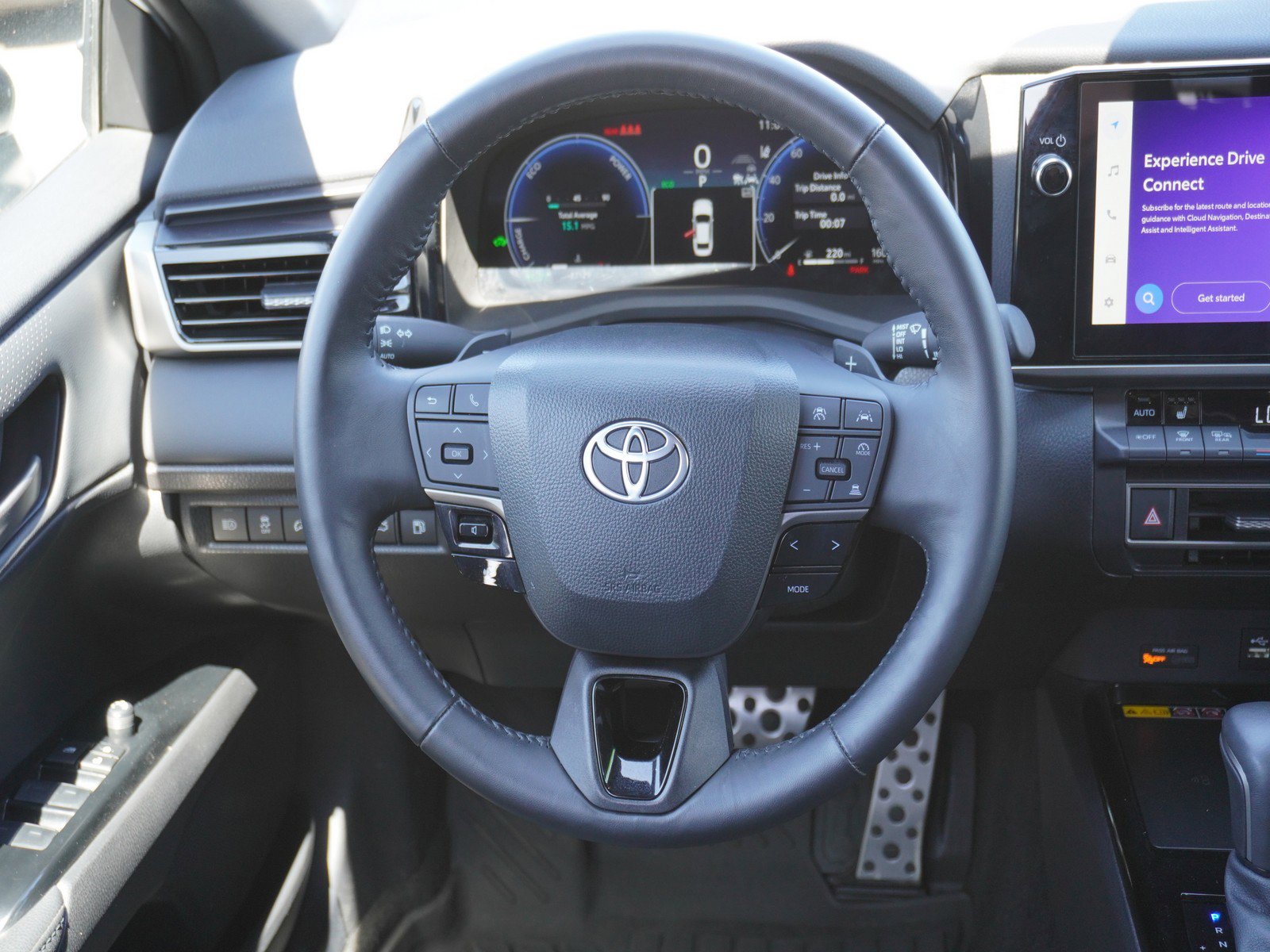 Used 2025 Toyota Camry XSE FWD image 14