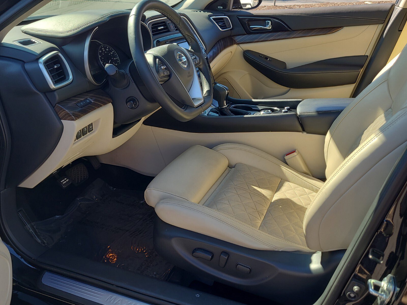 Used 2018 Nissan Maxima Platinum image 15