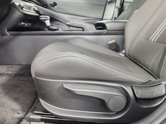 Certified 2025 Hyundai Elantra Sport FWD image 10