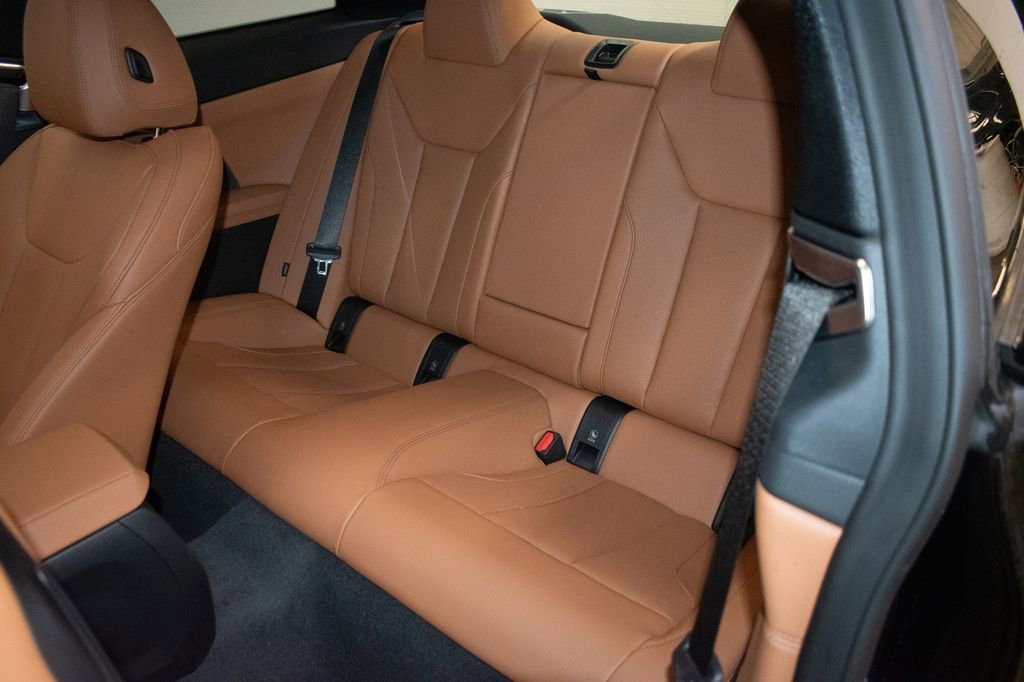 Certified 2026 BMW 440i xDrive Coupe w/ Parking Assistance Package image 23