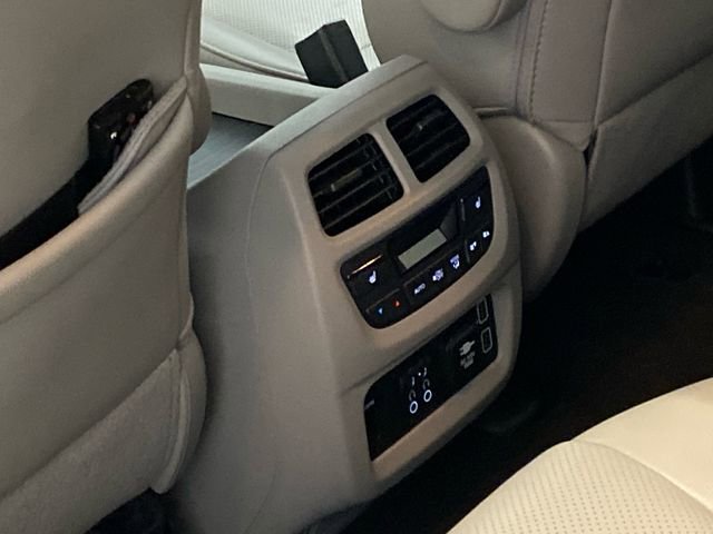 Used 2020 Honda Pilot Elite image 13