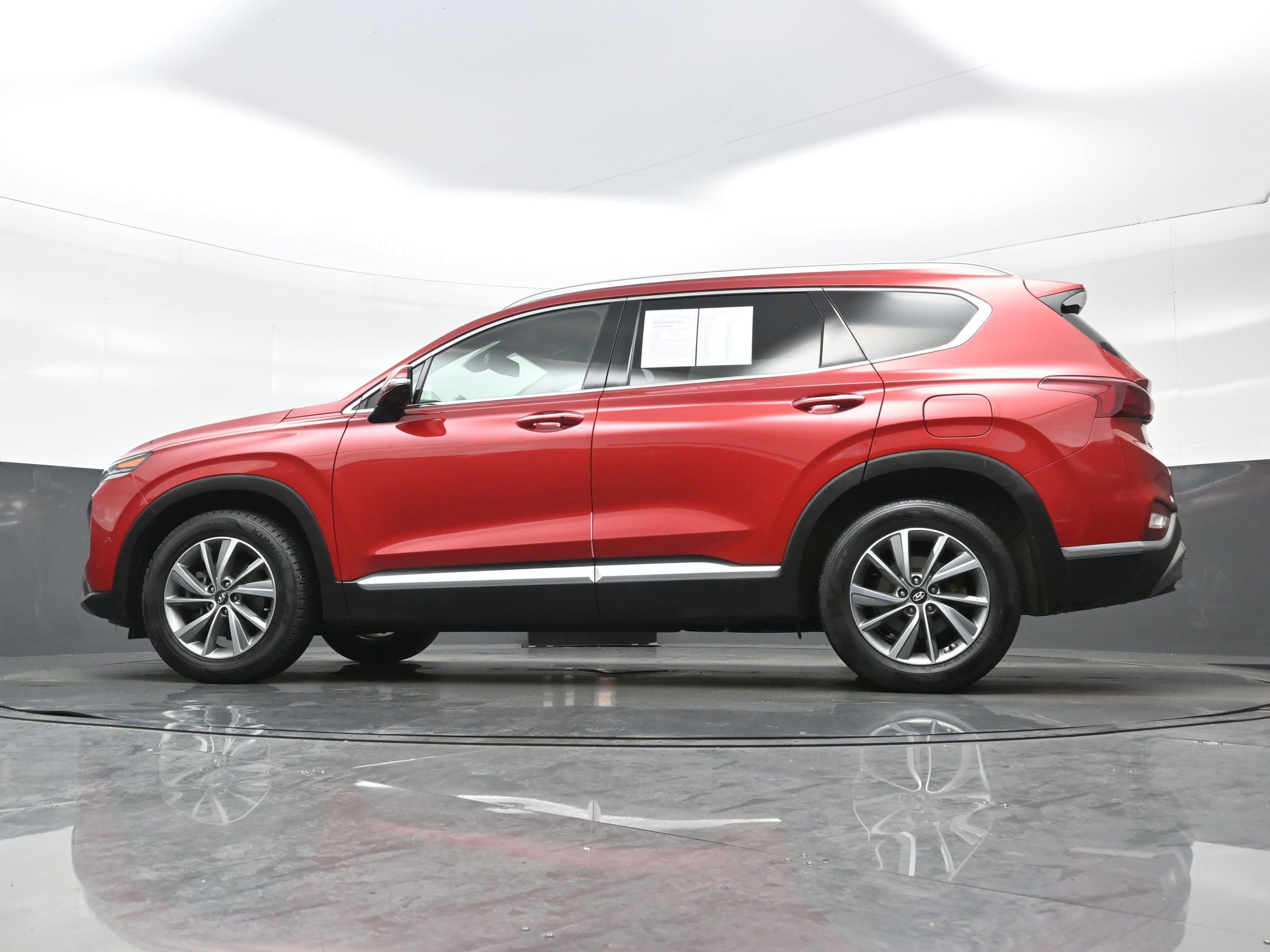 Used 2019 Hyundai Santa Fe AWD image 30