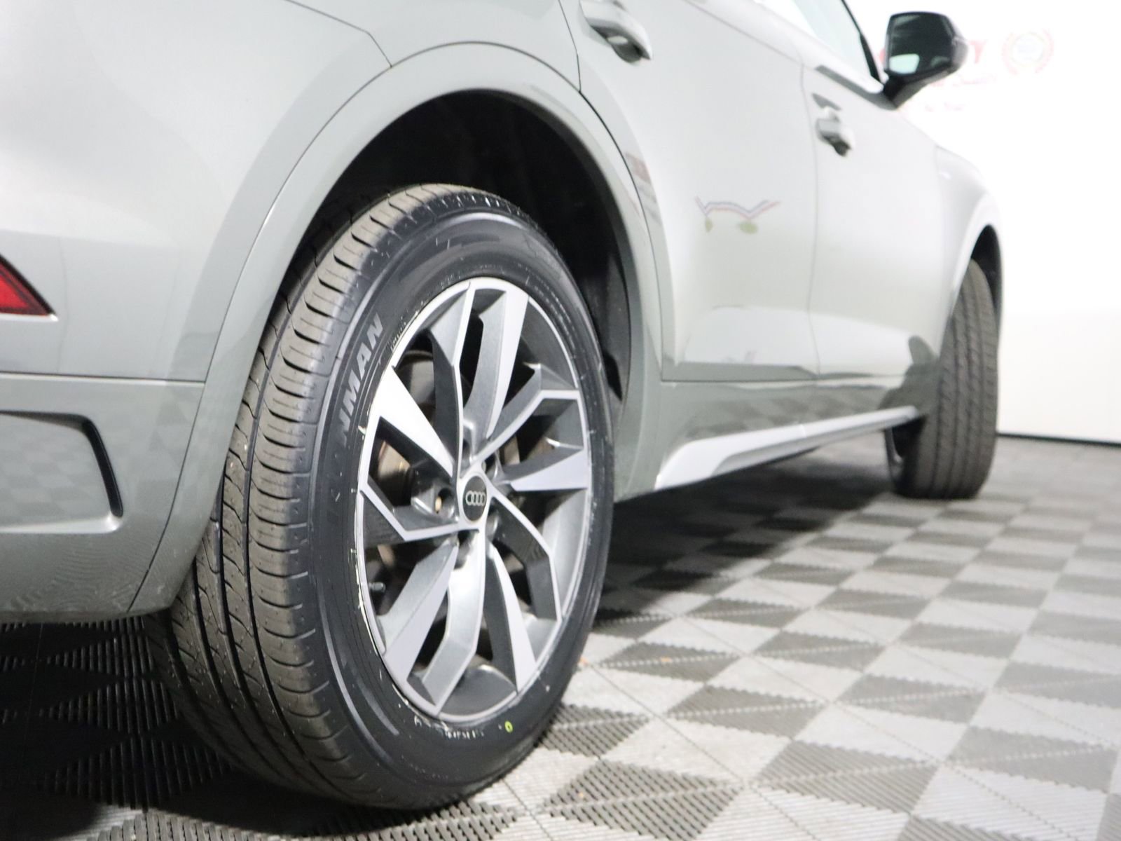 Used 2024 Audi Q5 2.0T Premium Plus image 24