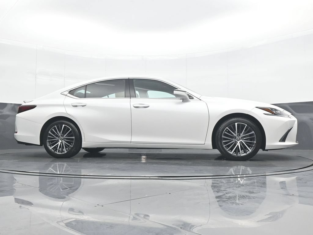 Used 2023 Lexus ES 350 w/ Premium Package FWD image 31