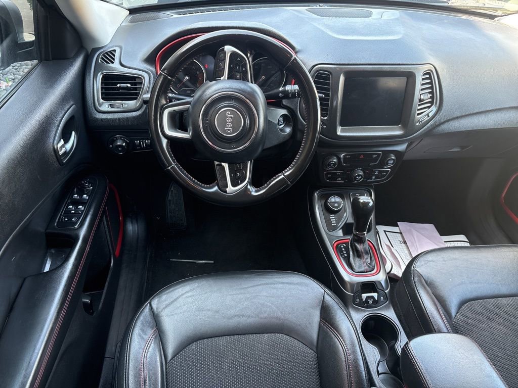 Used 2019 Jeep Compass Trailhawk image 9