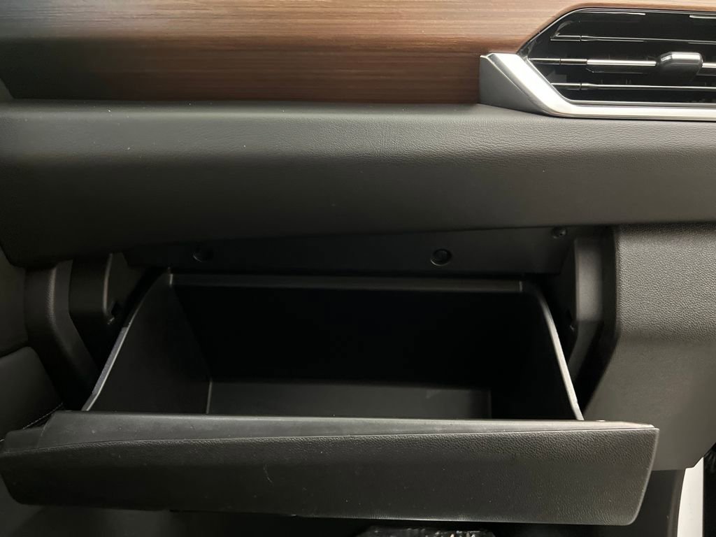 Used 2025 GMC Yukon Denali image 28