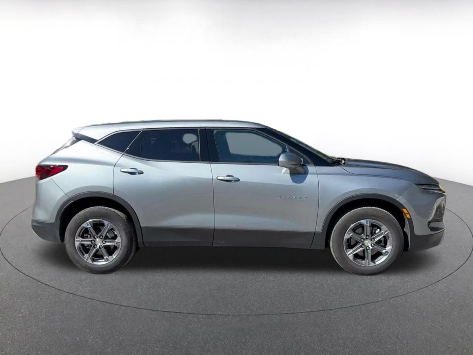Used 2026 Chevrolet Blazer LT FWD image 15