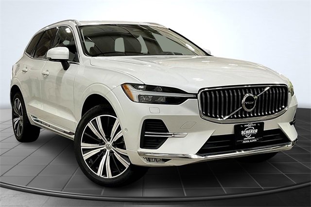 Certified 2023 Volvo XC60 B5 Plus image 13