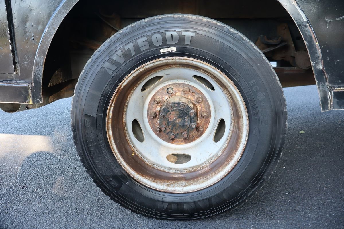 Used 2012 Ford F550 4x4 Crew Cab Super Duty w/ Payload Upgrade Pkg image 46