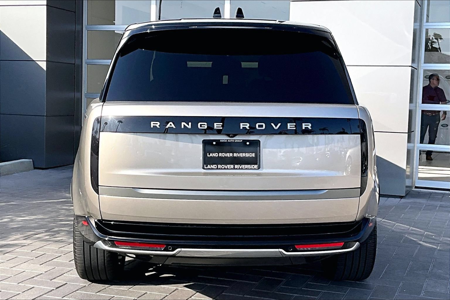 Certified 2024 Land Rover Range Rover SE AWD/4WD image 4
