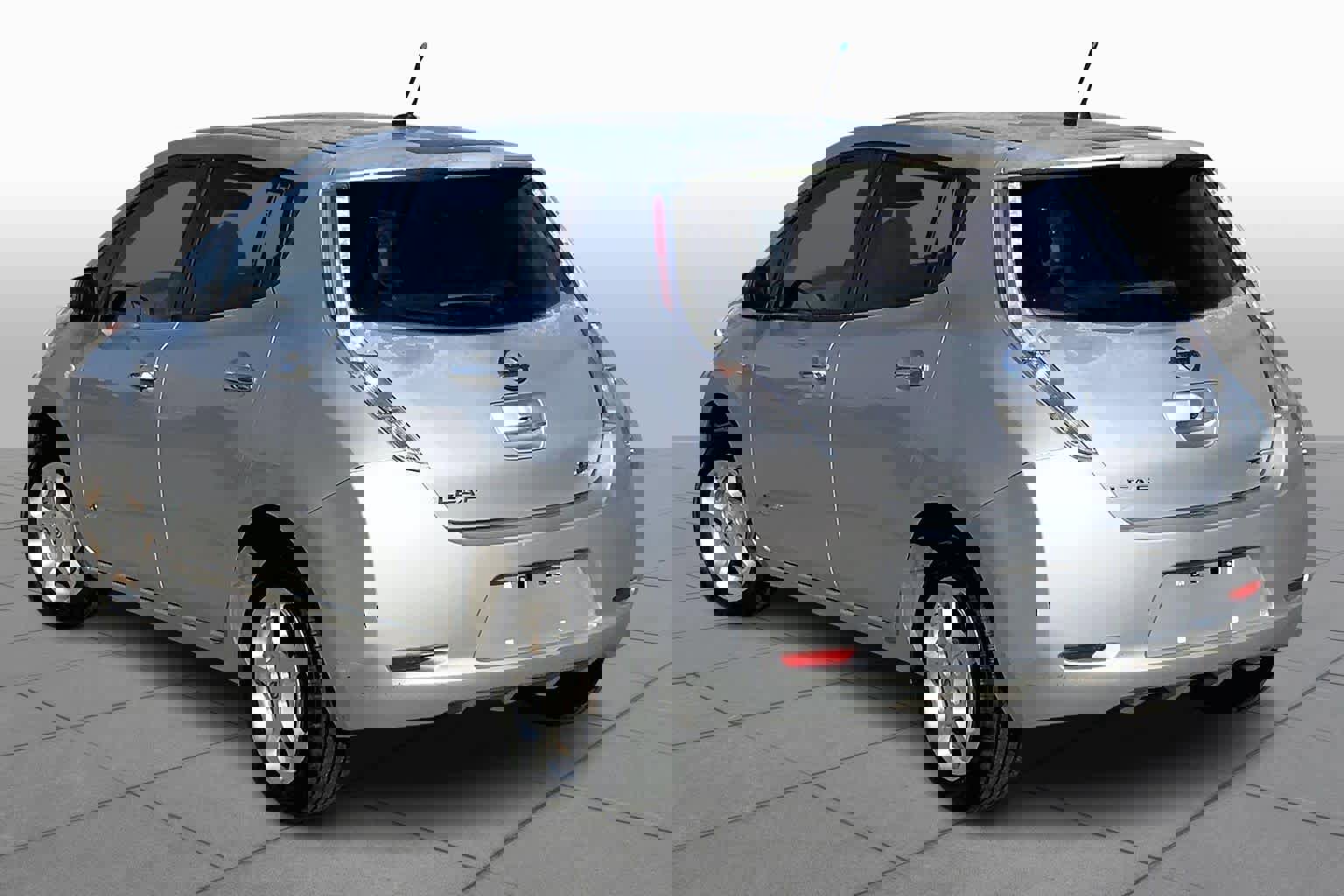 Used 2012 Nissan Leaf SL image 11