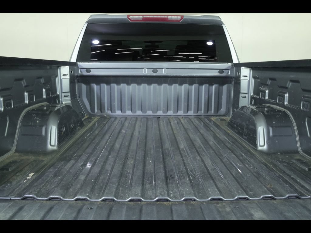 Used 2019 GMC Sierra 1500 SLE w/ SLE Value Package AWD/4WD image 12