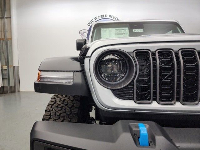 New 2024 Jeep Wrangler Unlimited Rubicon 4xe w/ Convenience Group AWD/4WD image 38