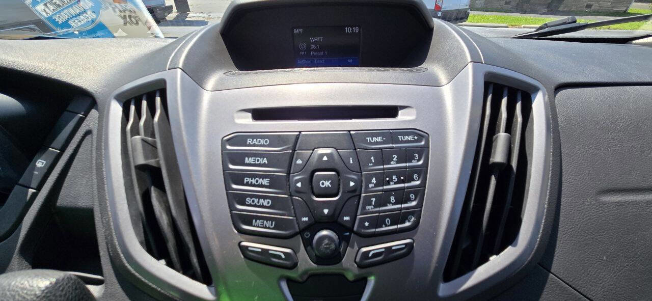 Used 2016 Ford Transit 150 XLT image 19