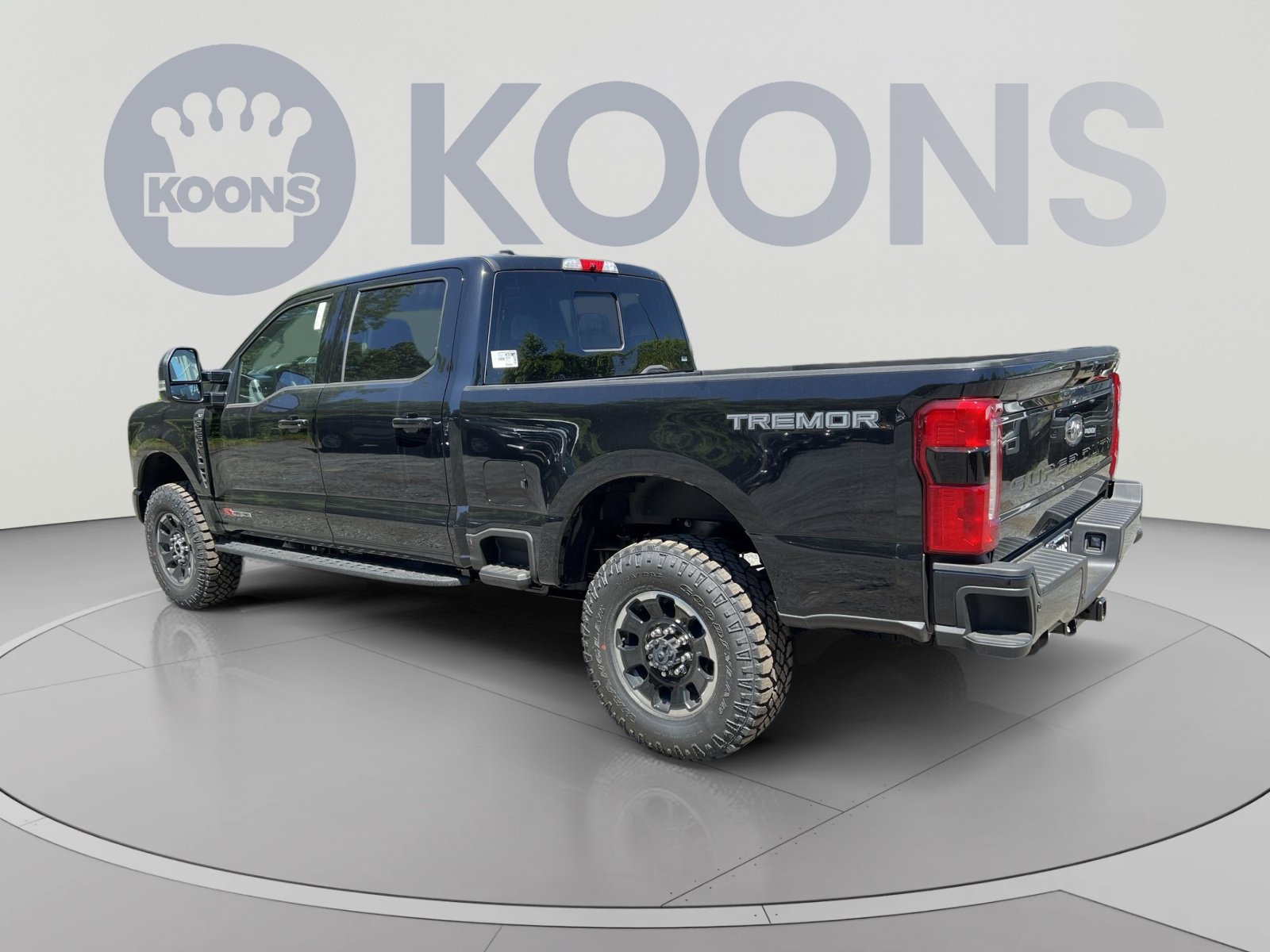 New 2026 Ford F250 XLT w/ XLT Premium Package AWD/4WD image 8