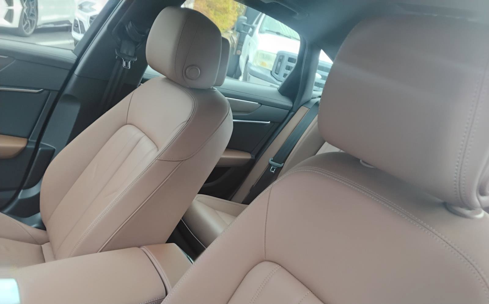 Certified 2025 Audi A6 2.0T Premium w/ Convenience Plus Package image 19