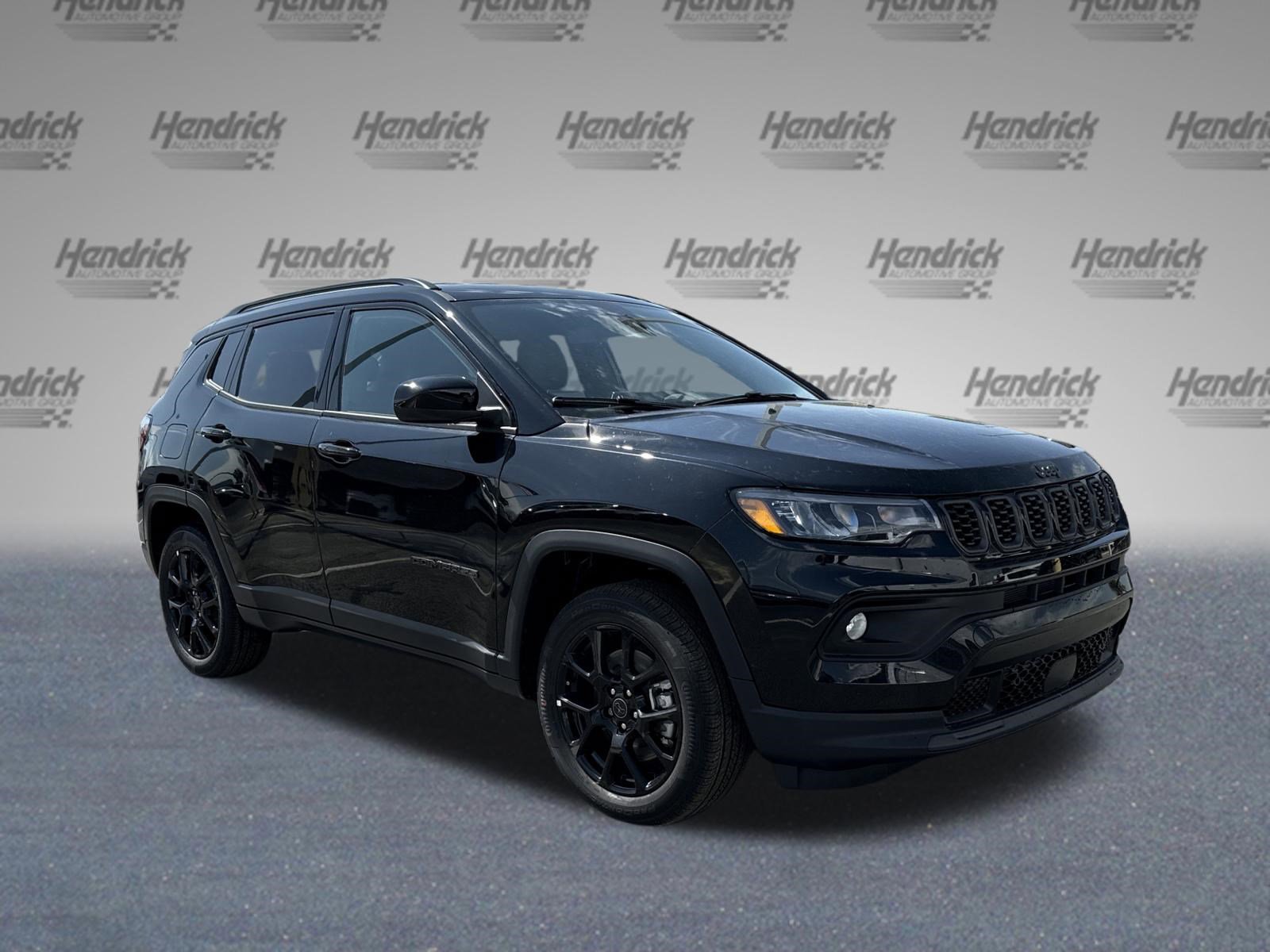 New 2026 Jeep Compass Latitude image 2
