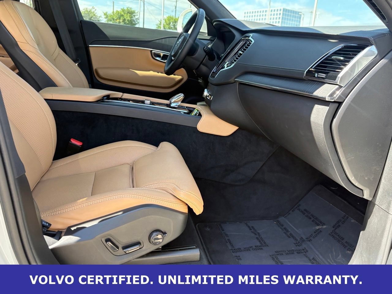 Certified 2025 Volvo XC90 T8 Ultra w/ Protection Package Premier AWD/4WD image 36