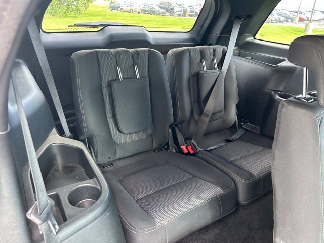 Used 2018 Ford Explorer XLT w/ Equipment Group 201A FWD image 48