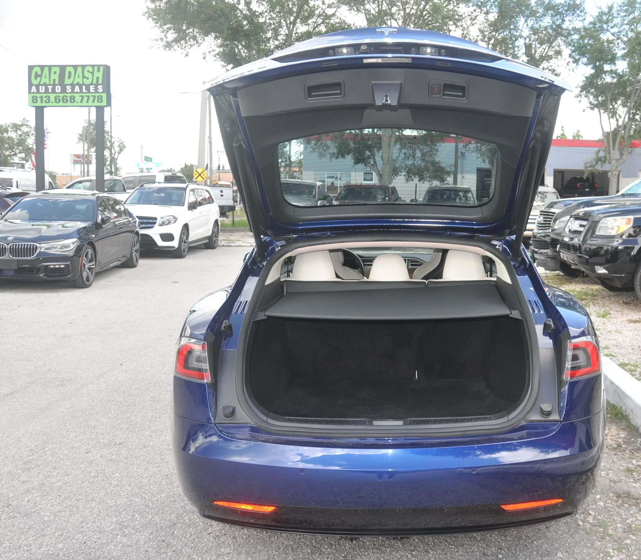 Used 2017 Tesla Model S 75 RWD image 16