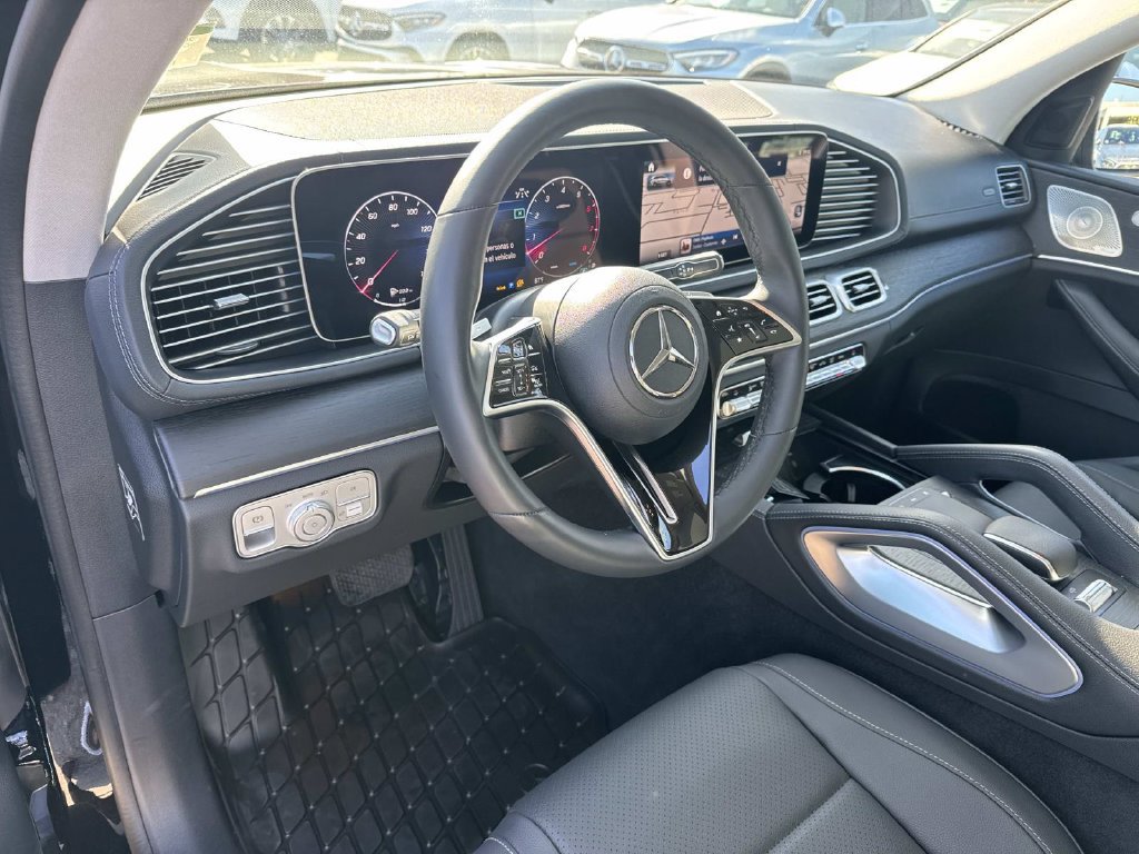 Used 2026 Mercedes-Benz GLS 450 4MATIC image 18