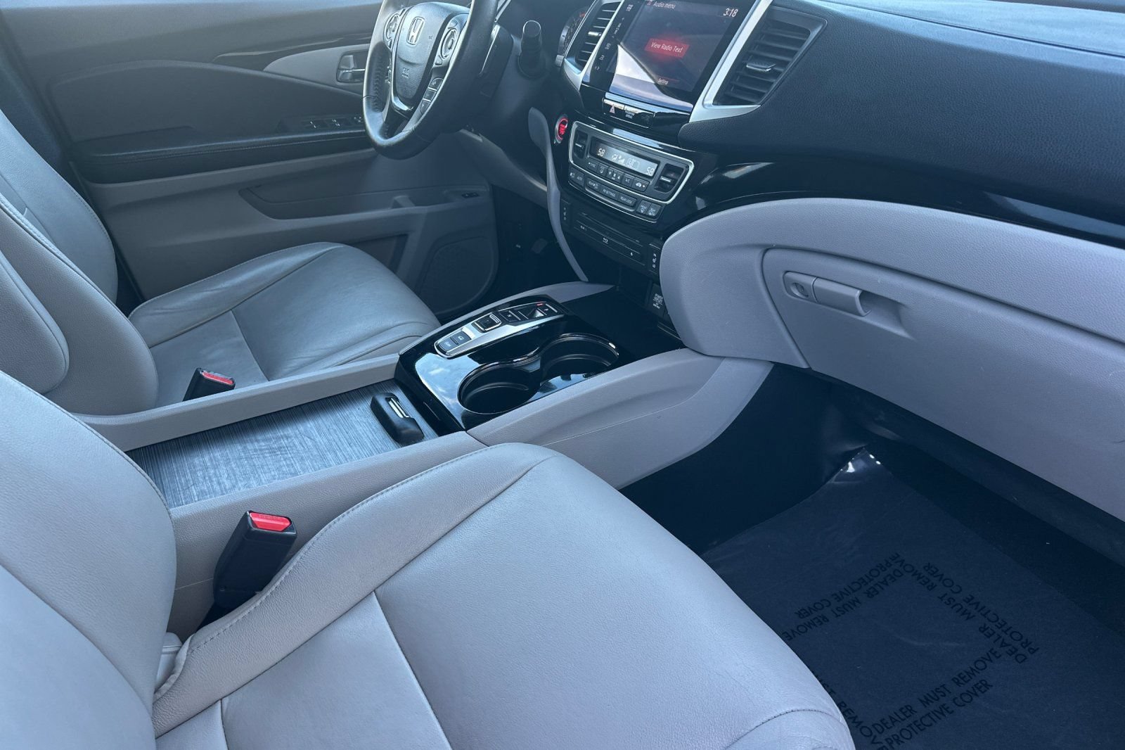 Used 2016 Honda Pilot Touring image 17
