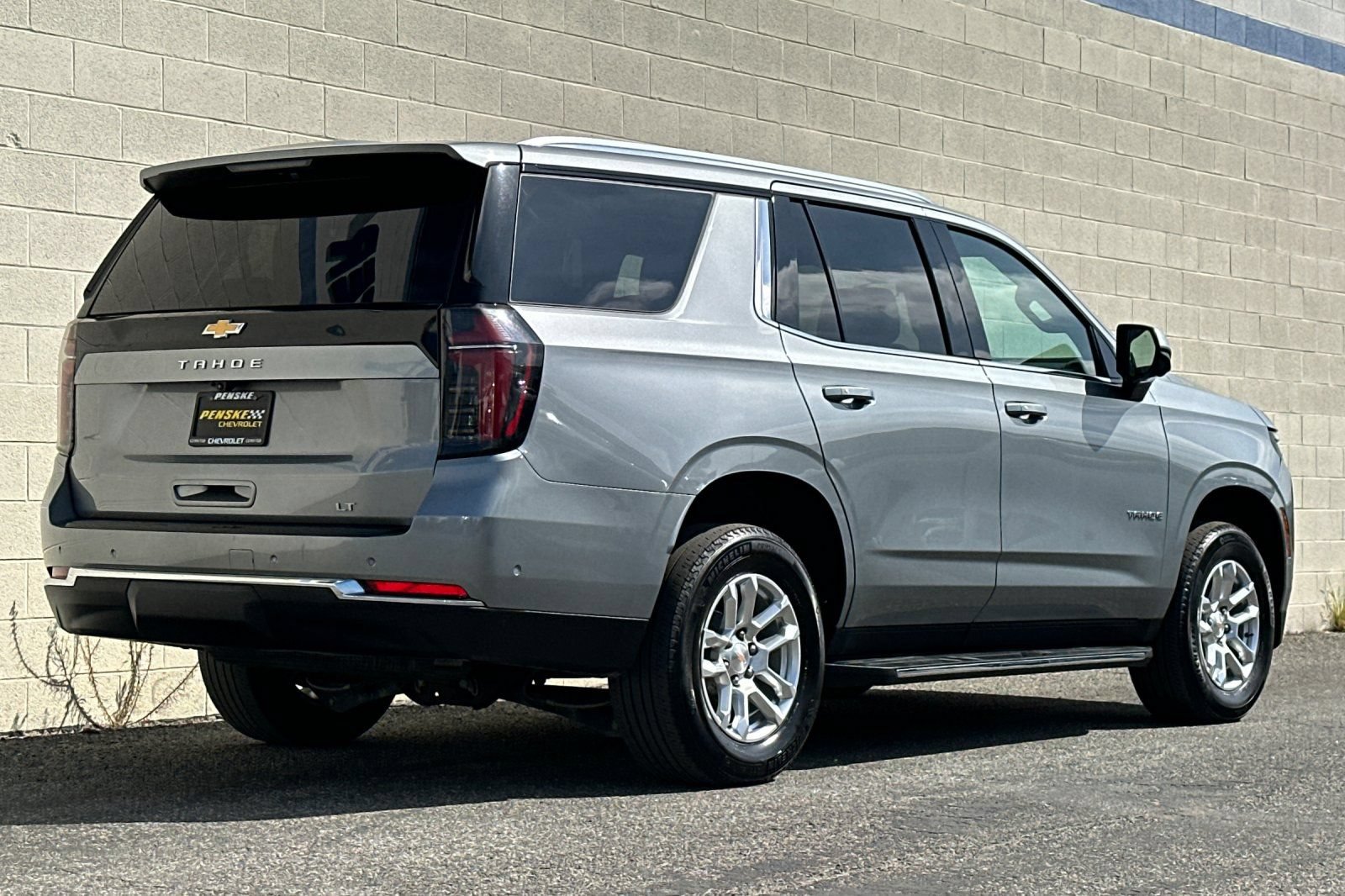 Certified 2025 Chevrolet Tahoe LT AWD/4WD image 4