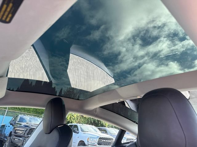 Used 2018 Tesla Model 3 Long Range RWD image 23