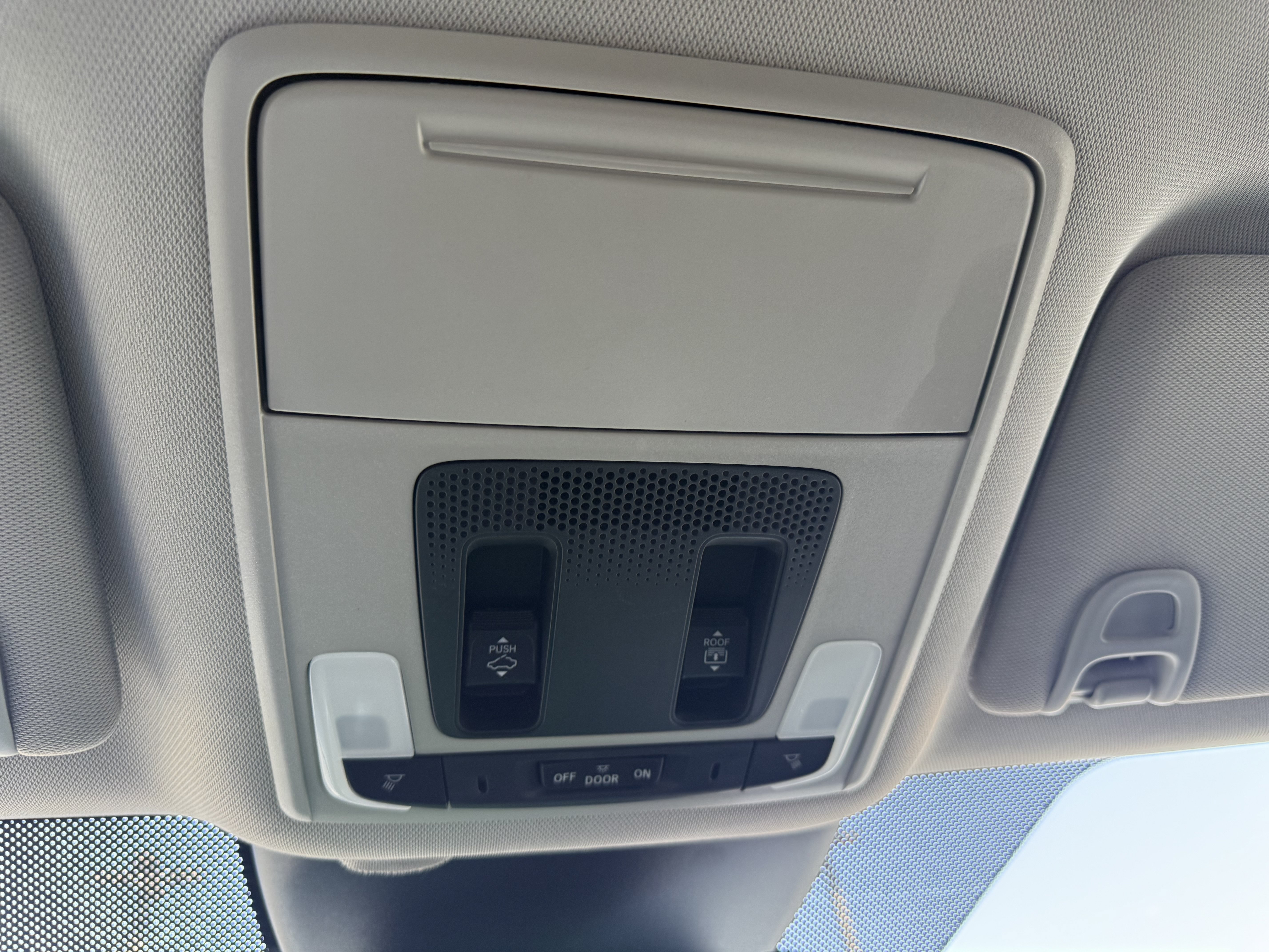 Used 2024 Honda Pilot Elite image 13