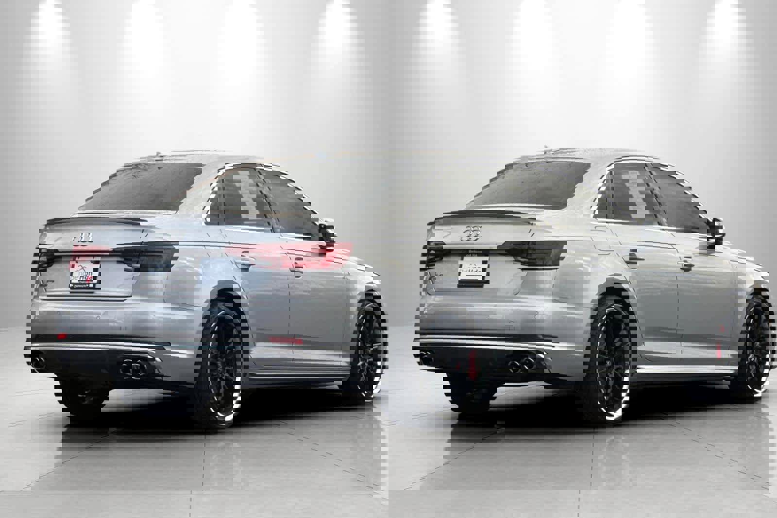 Used 2018 Audi S4 Premium Plus w/ Navigation Package image 2