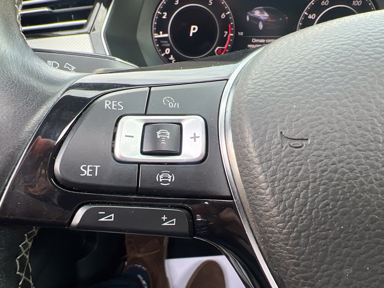 Used 2019 Volkswagen Arteon SEL Premium AWD/4WD image 34