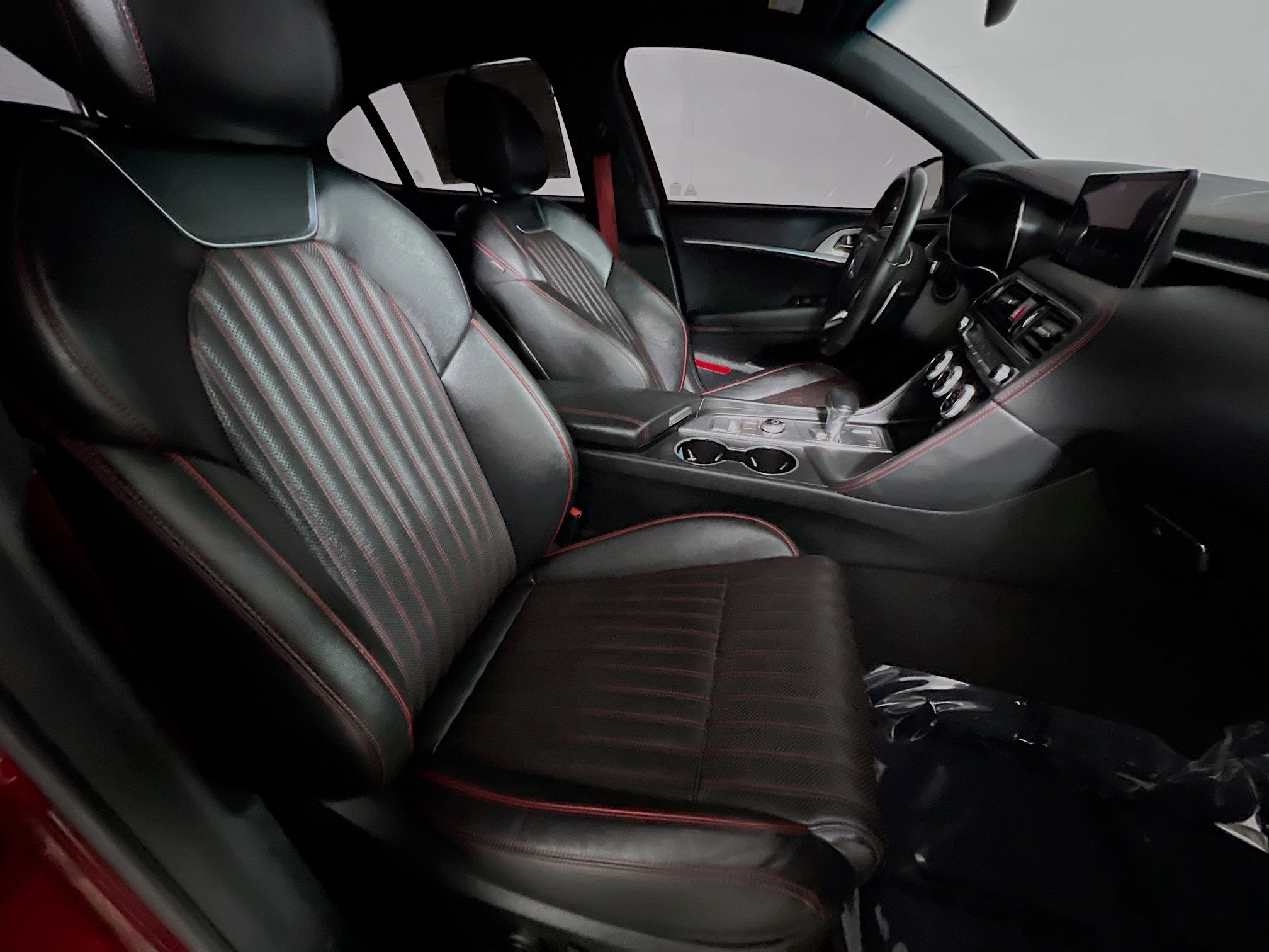 Used 2022 Genesis G70 3.3T w/ Sport Advanced Package image 31