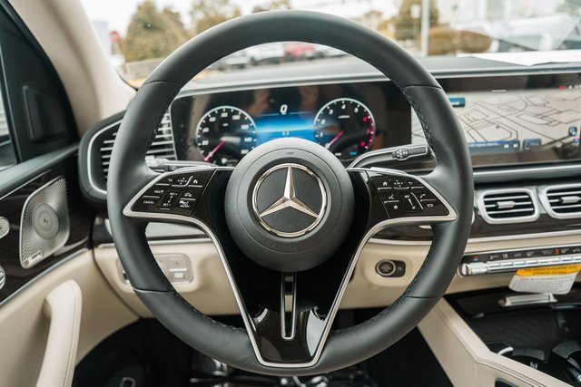 New 2026 Mercedes-Benz GLS 450 4MATIC image 30