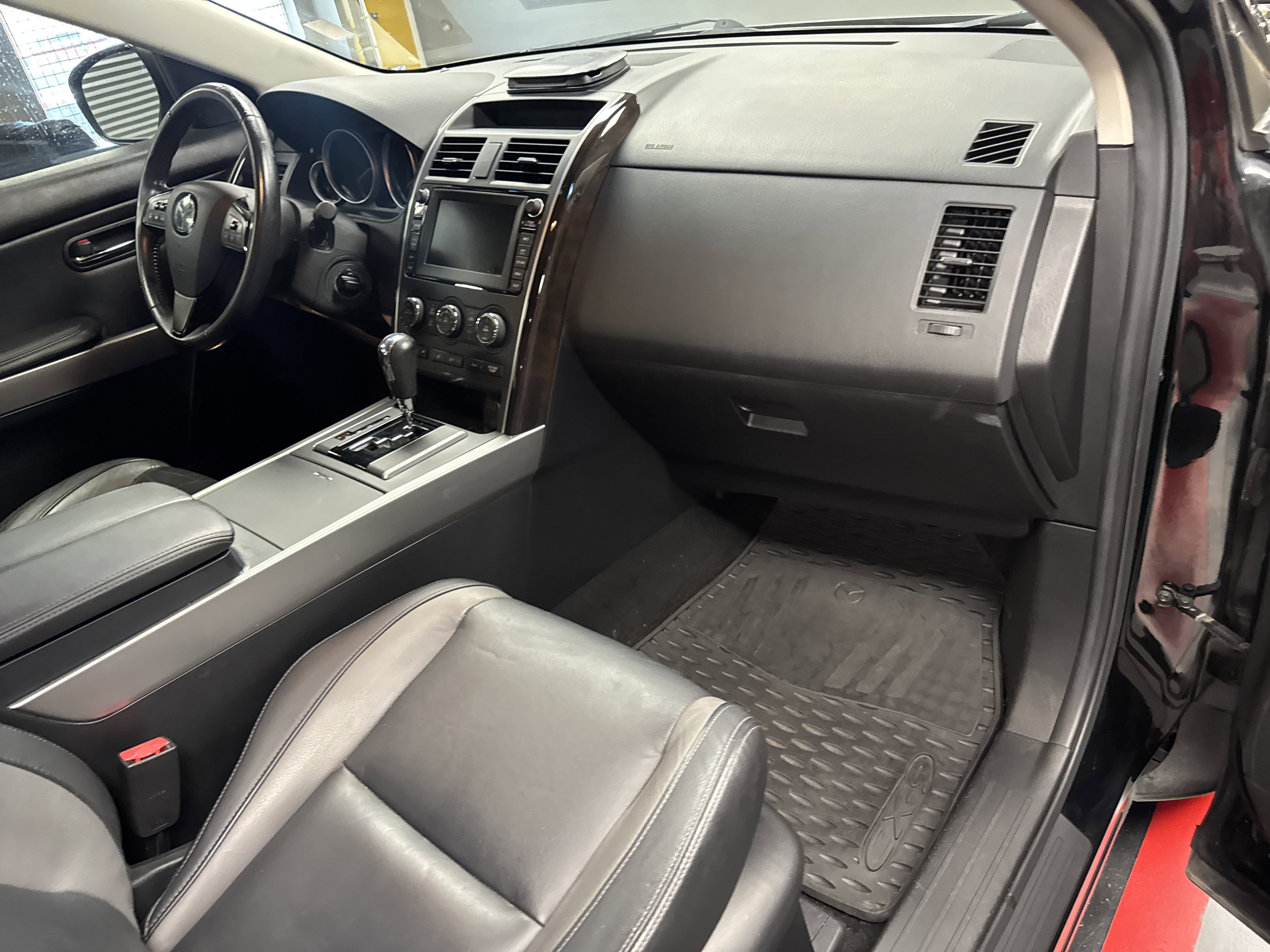 Used 2011 MAZDA CX-9 Grand Touring image 12