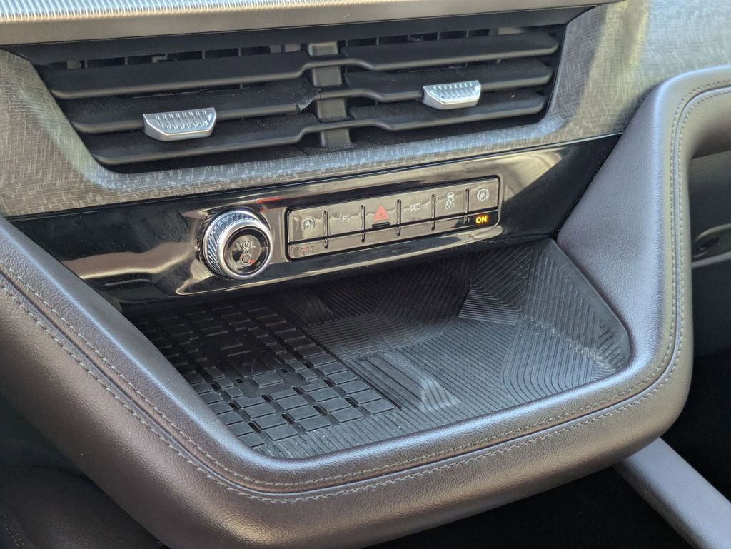 Used 2025 Ford Explorer Platinum w/ LUX Leather Package image 22