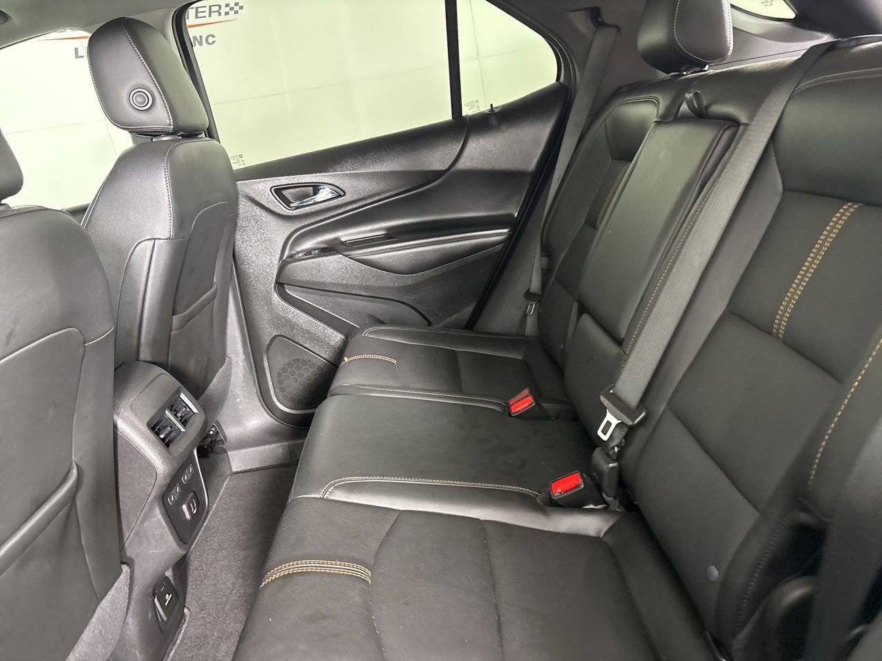 Used 2023 Chevrolet Equinox Premier image 22