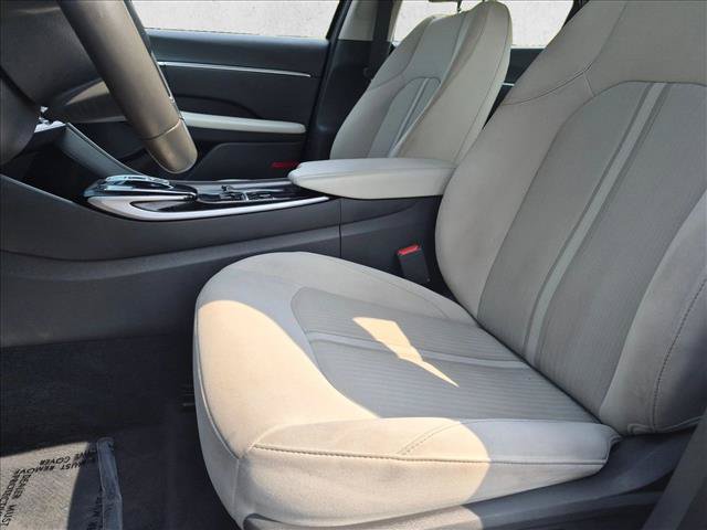 Used 2022 Hyundai Sonata SEL w/ Convenience Package FWD image 9