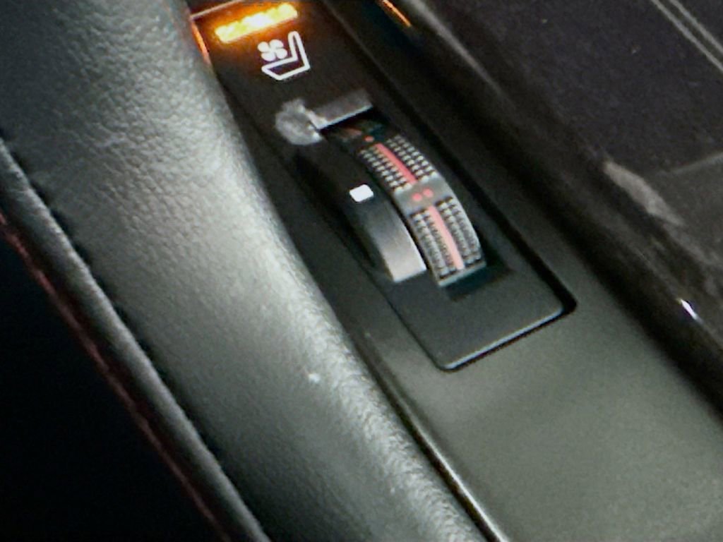 Certified 2023 Lexus GX 460 Premium w/ Premium Plus Package image 20