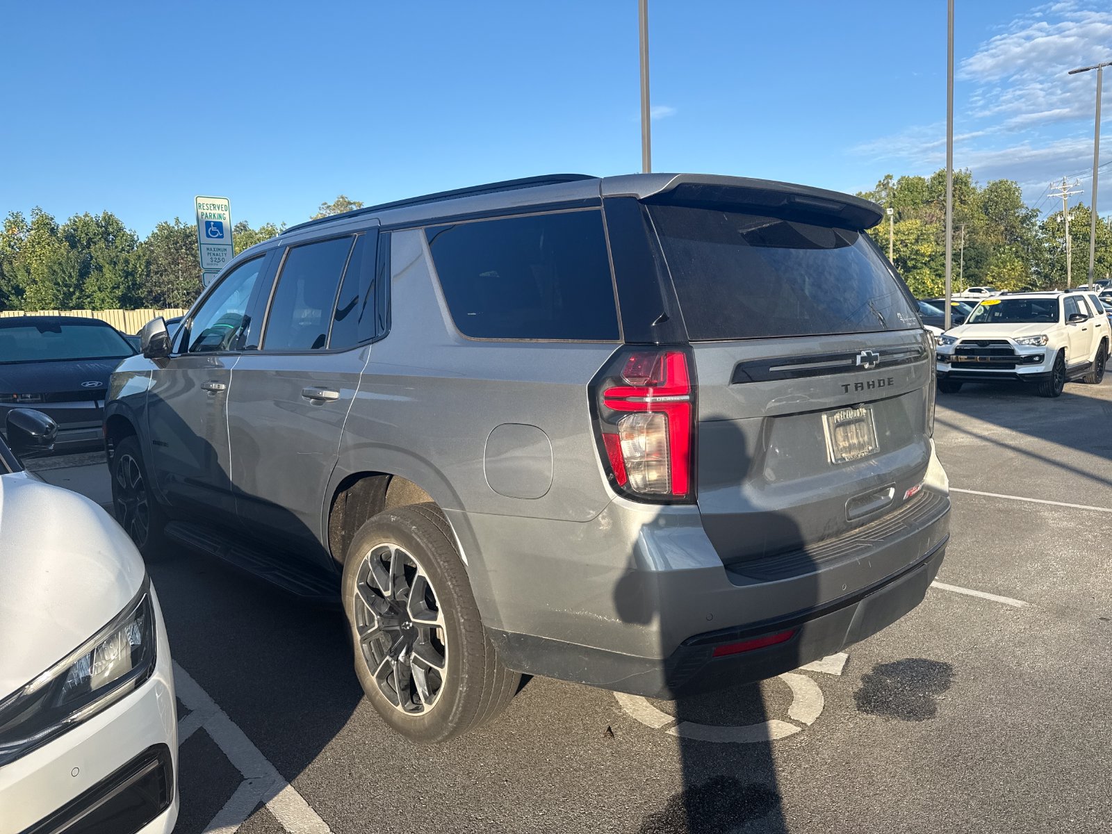 Used 2023 Chevrolet Tahoe RST w/ Luxury Package AWD/4WD image 7