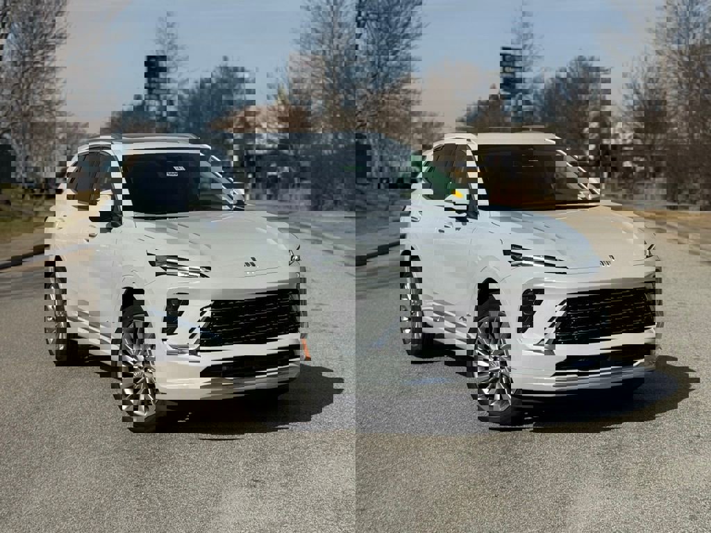 New 2026 Buick Envision Avenir image 2