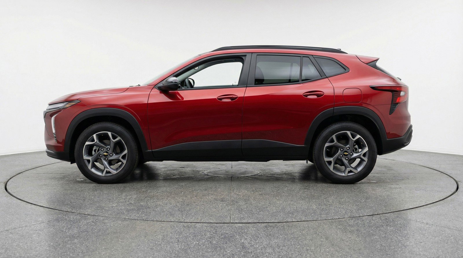 Used 2025 Chevrolet Trax LT w/ LT Convenience Package FWD image 5